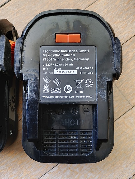 Product image 3 of 3