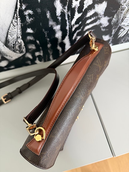 Product image 9 of 16