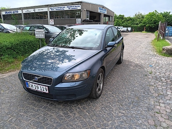 Volvo S40