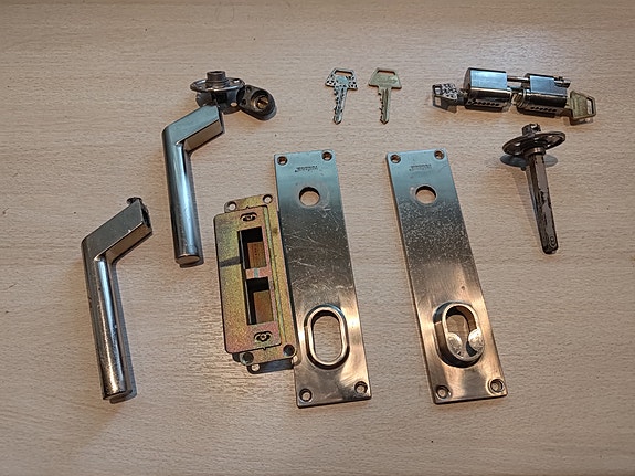 Product image 8 of 9
