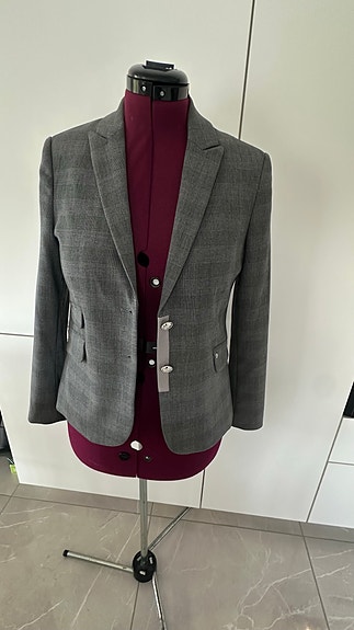 Product image 2 of 12