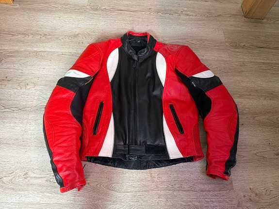 Product image 8 of 9