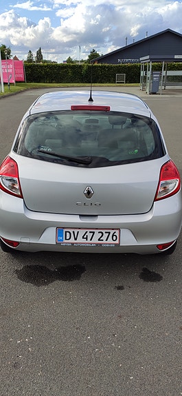 Renault Clio Iii 2011 photo 4