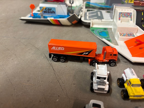 Product image 2 of 6
