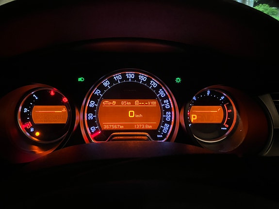 Citroen C5 2011 photo 2
