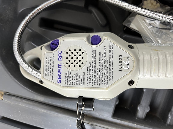 Product image 9 of 10
