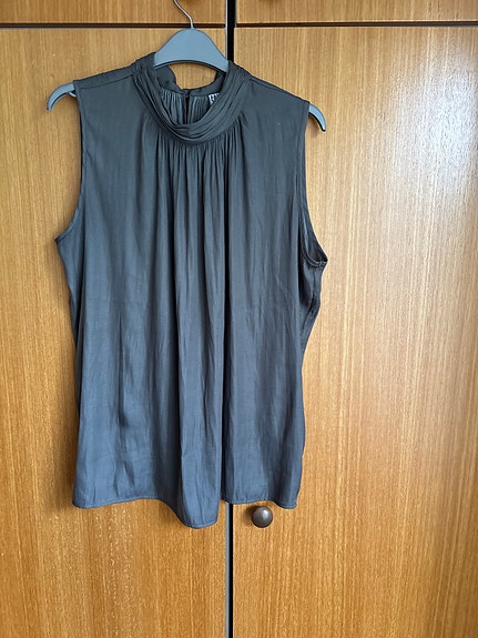 Product image 2 of 12
