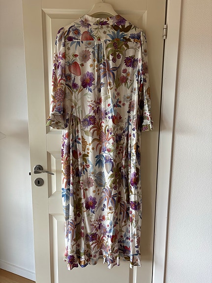 Product image 2 of 11