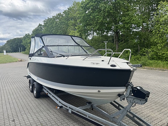 Quicksilver 675 Activ Cruiser m/Mercury F225 og udstyr 2019