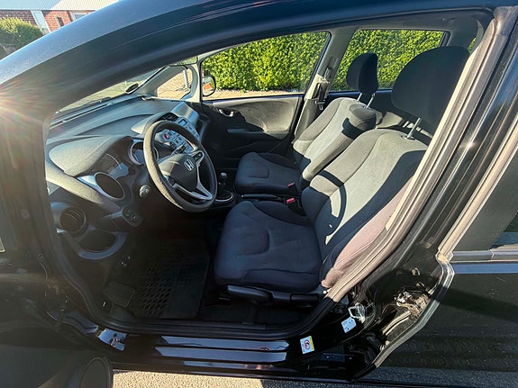 Honda Jazz 2009 photo 3