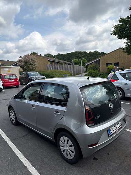 VW UP! til salg hos Nabilli