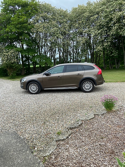 Volvo V60 Cross Country til salg hos Nabilli