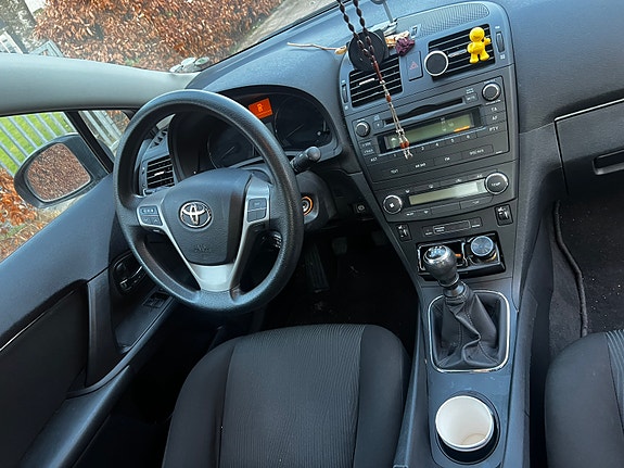 Toyota Avensis til salg hos Nabilli