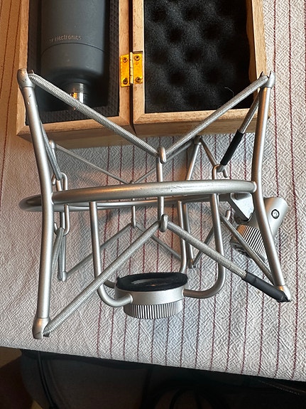 Product image 4 of 13