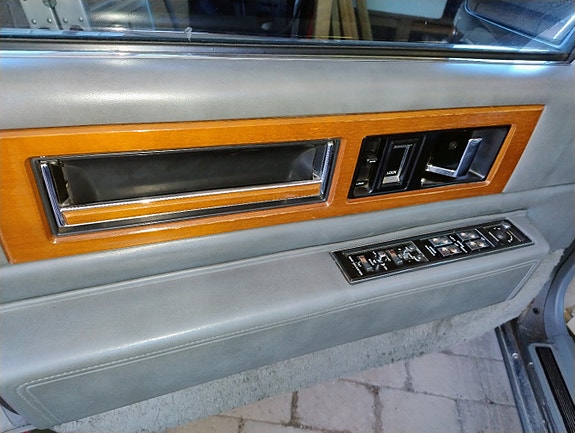 Cadillac Fleetwood 1989 photo 5