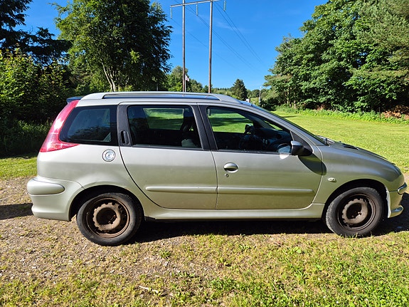 Peugeot 206 2006 photo 4
