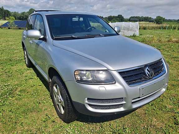 Volkswagen Touareg 2004 photo 2