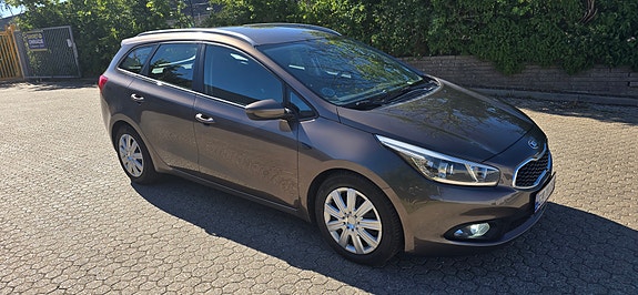 Kia Ceed 2013 photo 2