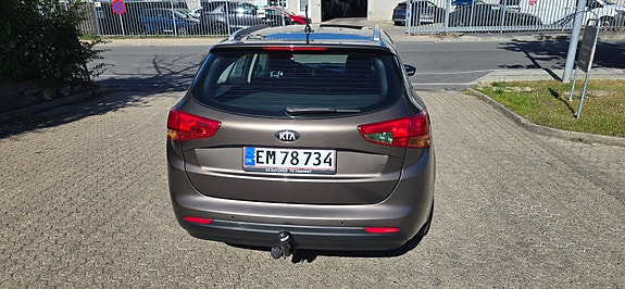Kia Ceed 2013 photo 4