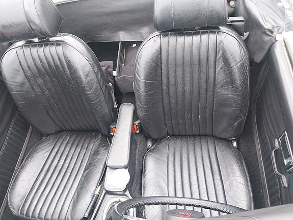 MG B 1971 photo 5