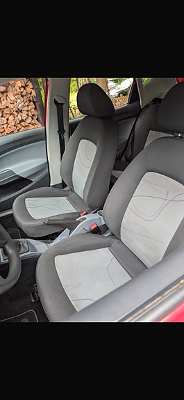 Seat Ibiza 2015 photo 4