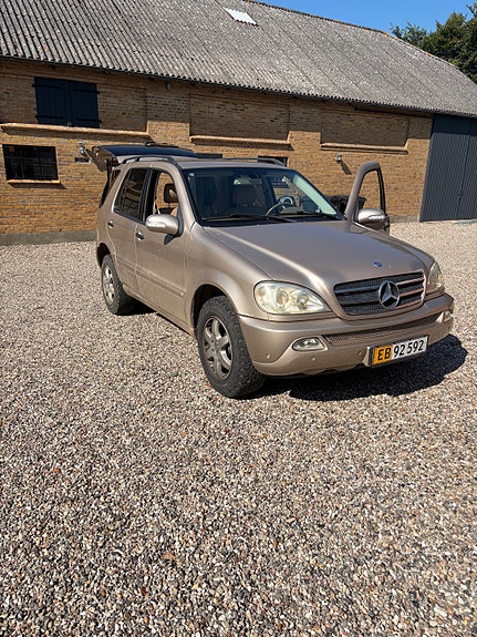 Mercedes-Benz Ml400 2003 photo 4