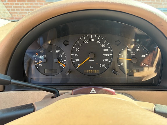Mercedes-Benz Ml400 2003 photo 5