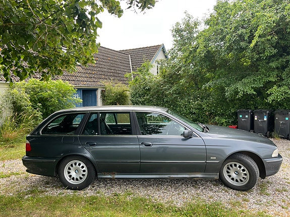 BMW 520I photo 5