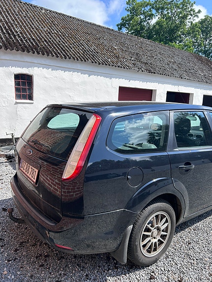 Ford Focus 2008 photo 2