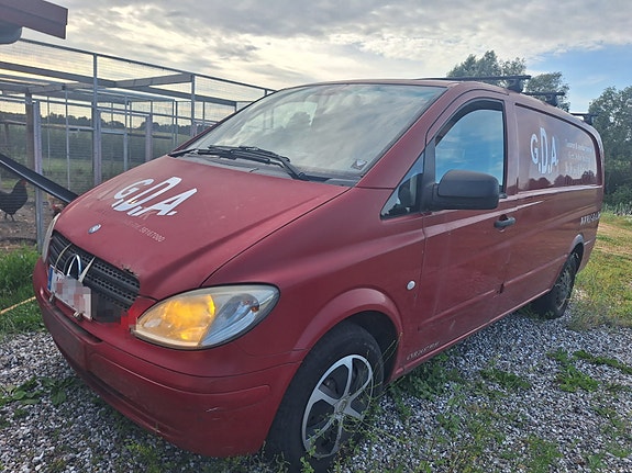 Mercedes-Benz Vito 115 2009 photo 3