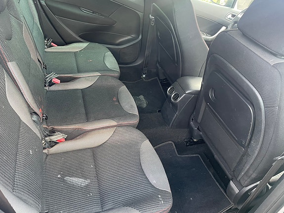 Peugeot 308 2011 photo 5