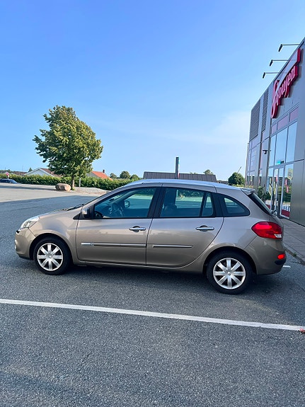 Renault Clio Iii 2012 photo 5