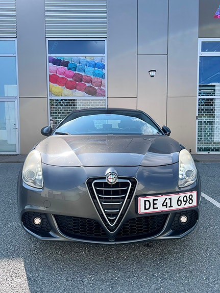Alfa Romeo Giulietta 2011 photo 5