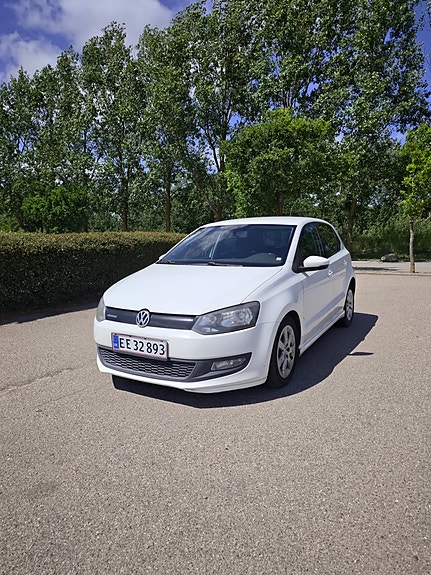 Volkswagen Polo 2010 photo 2
