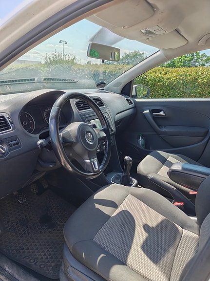 Volkswagen Polo 2010 photo 5