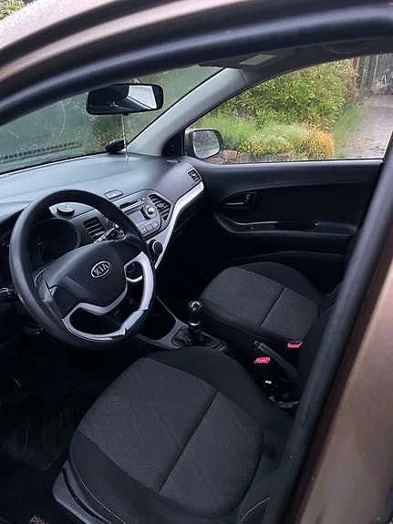 Kia Picanto 2011 photo 2