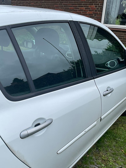 Renault Clio Iii 2011 photo 3