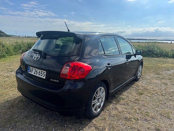 Toyota Auris 2007 photo 4
