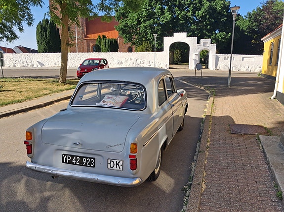 Ford Anglia 1959 photo 2