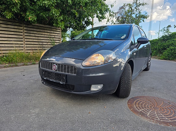 Fiat Punto 2009 photo 3
