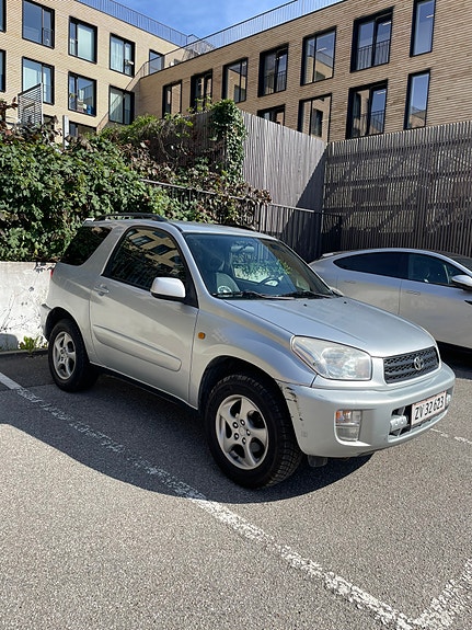 Toyota Rav4 2003 photo 2
