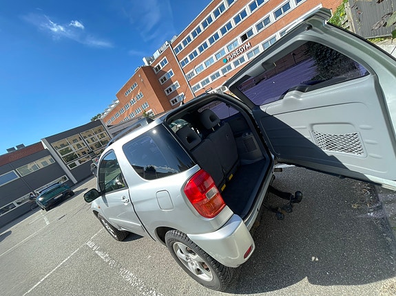 Toyota Rav4 2003 photo 4