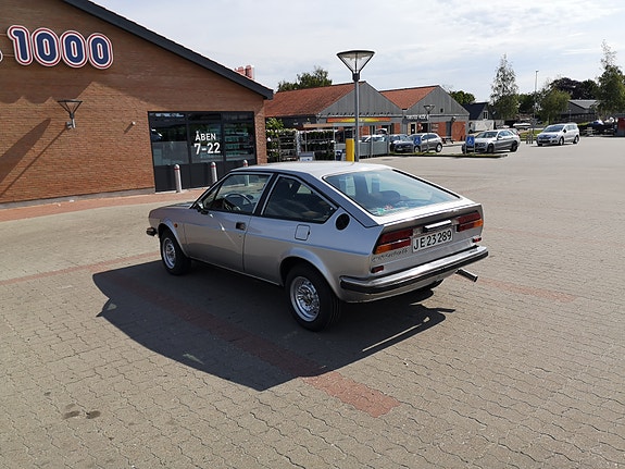 Alfa Romeo Sprint 1980 photo 2