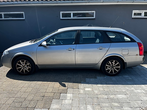 Nissan Primera 2004 photo 4