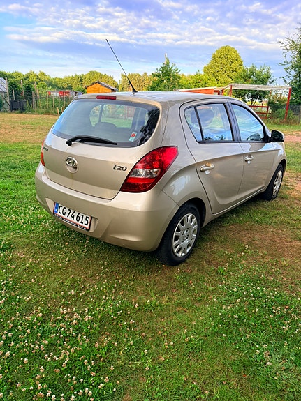Hyundai I20 2011 photo 4