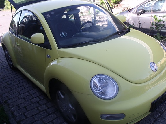 VW New Beetle