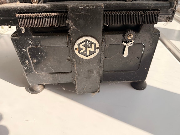 Product image 9 of 9