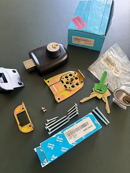 Product image 3 of 6