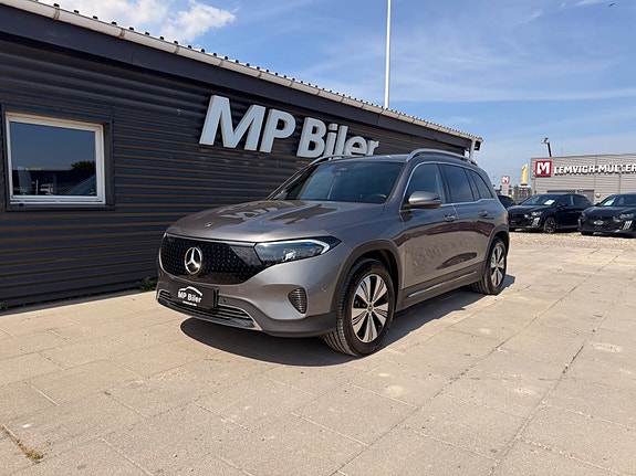 Mercedes EQB250+