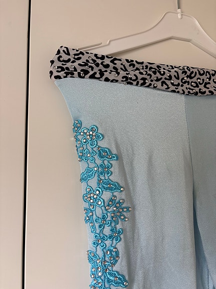 Product image 2 of 18